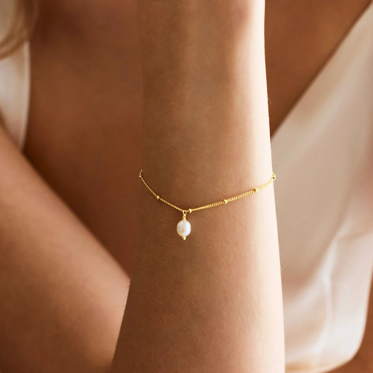 Single Pearl Bracelet